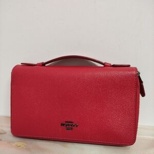 Coach F23334 Double Zip Travel Wallet Organizer Red